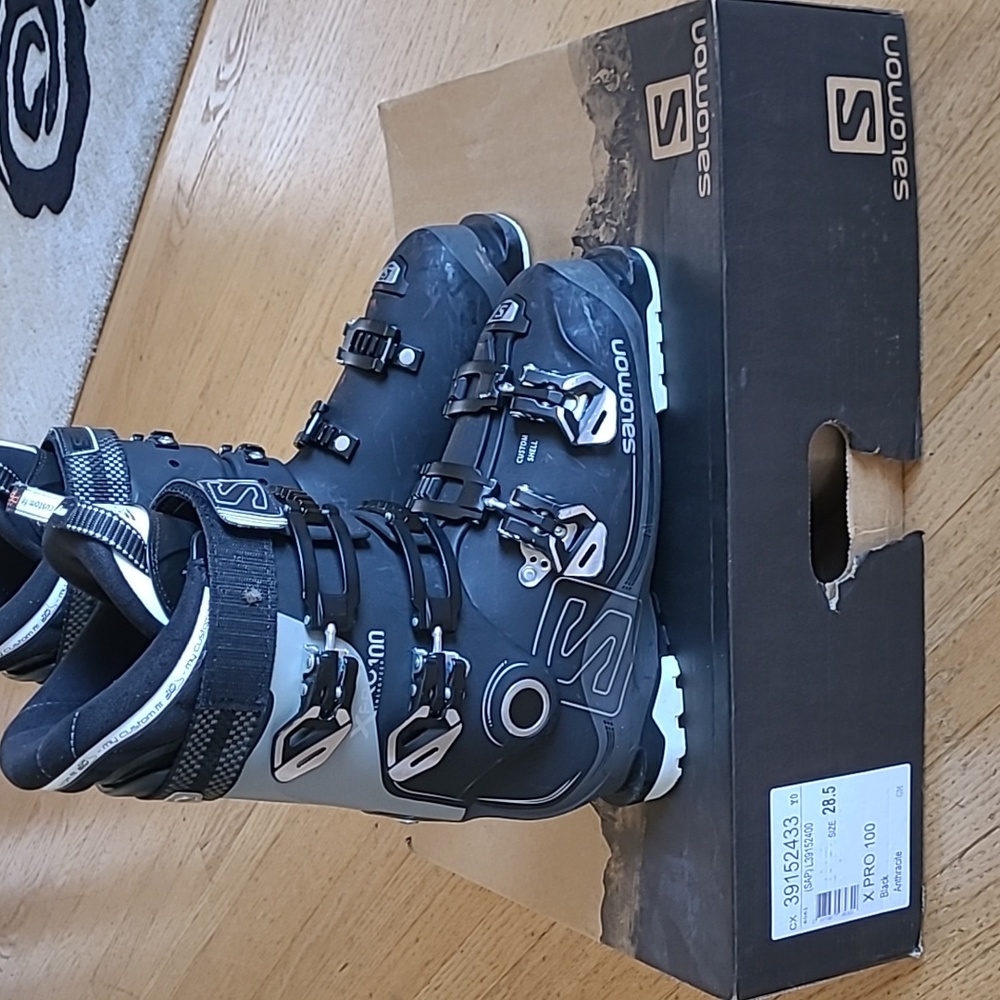 Salomon X Pro 100 Energizer ski boots 28.5
